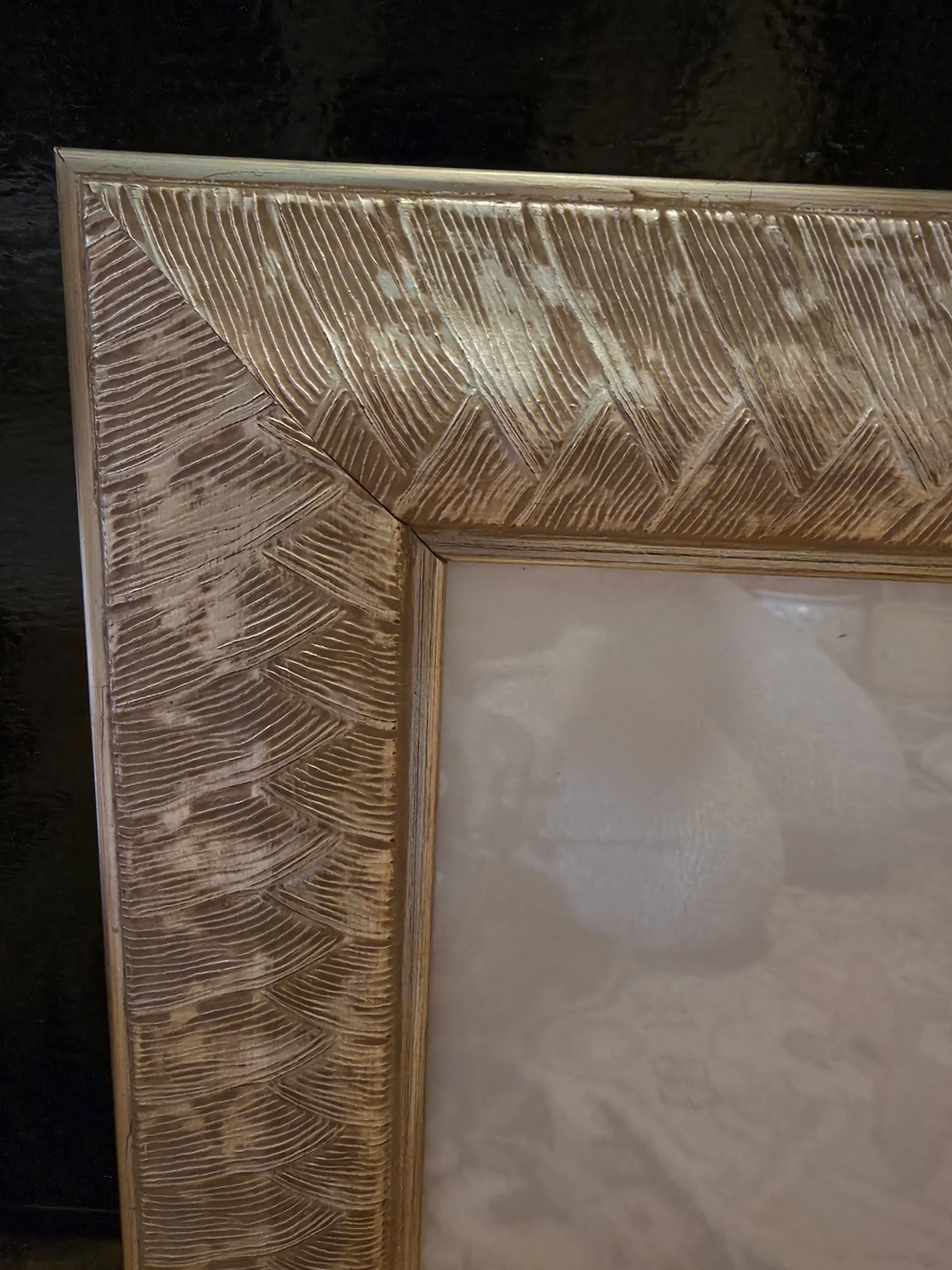 Gold Textured Photo Frame - - Picture 4 of 6